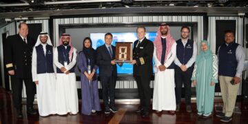 كروز السعودية تستقبل أولى رحلات سيليستيال في جدّة بمراسم تبادل الدروع الترحيبية