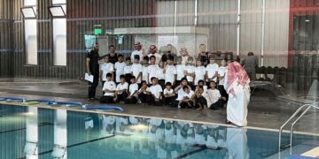 بالتعاون مع الاتحاد السعودي للرياضة المدرسية ووزارة التعليم لجام تشارك في برنامج “محو أمّيّة السباحة” في المملكة